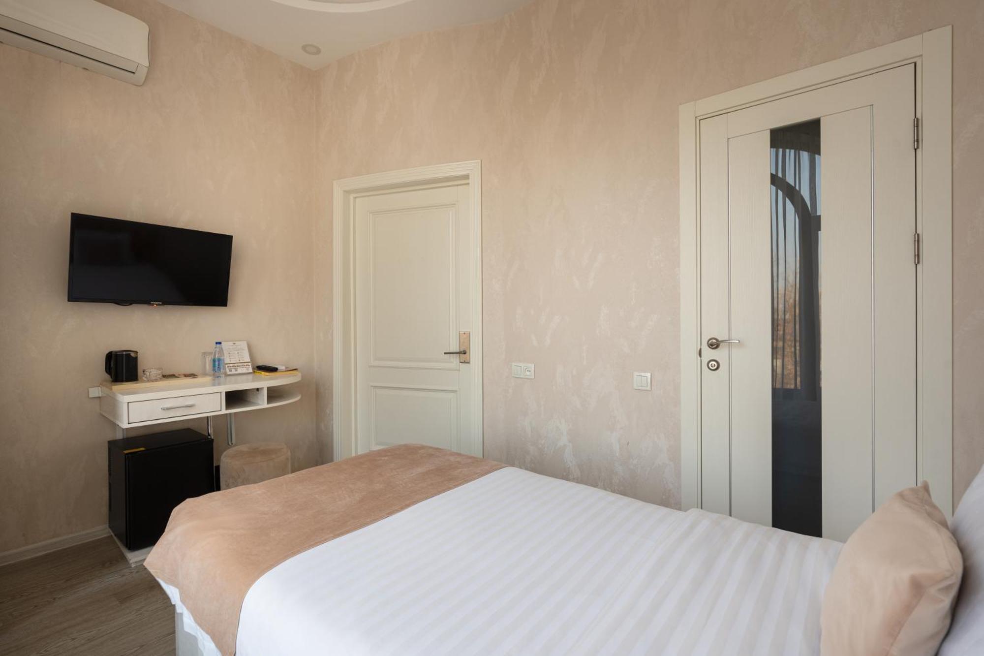 Shoxjahon Hotel - 600 Mbps Internet ทาชเคนต์ ห้อง รูปภาพ